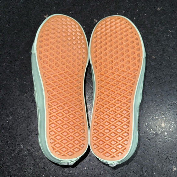 NEW VANS MONO SAGE GREEN CANVAS SLIP ON SNEAKERS 
SZ M 7.5 W 9 - Picture 9 of 10